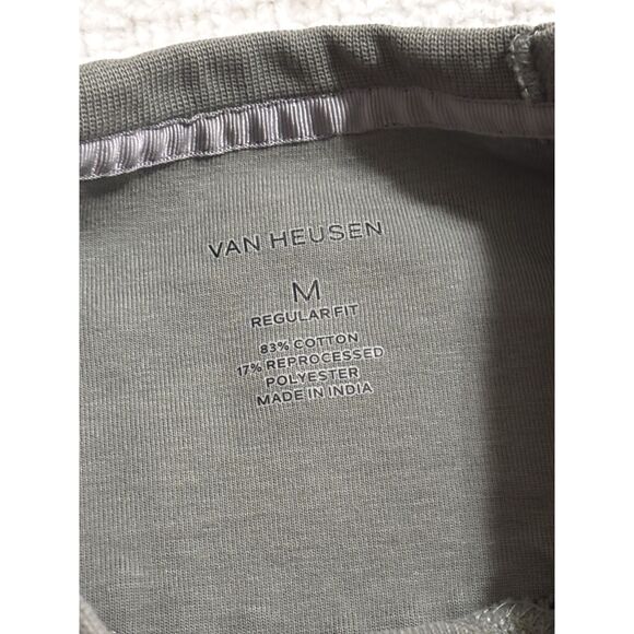 Van Heusen Gray Crewneck Sweatshirt M Minimalist Casual Pullover With Pocket - Picture 2 of 9